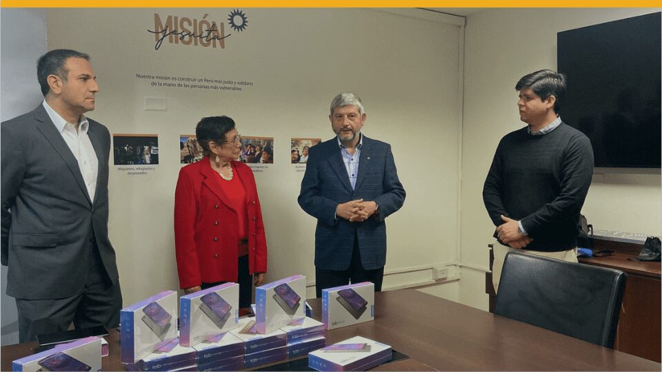PC SOLIDARIO LOGRA UNA DONACIÓN DE TABLETS LENOVO PARA ALUMNOS DE FE Y ALEGRÍA